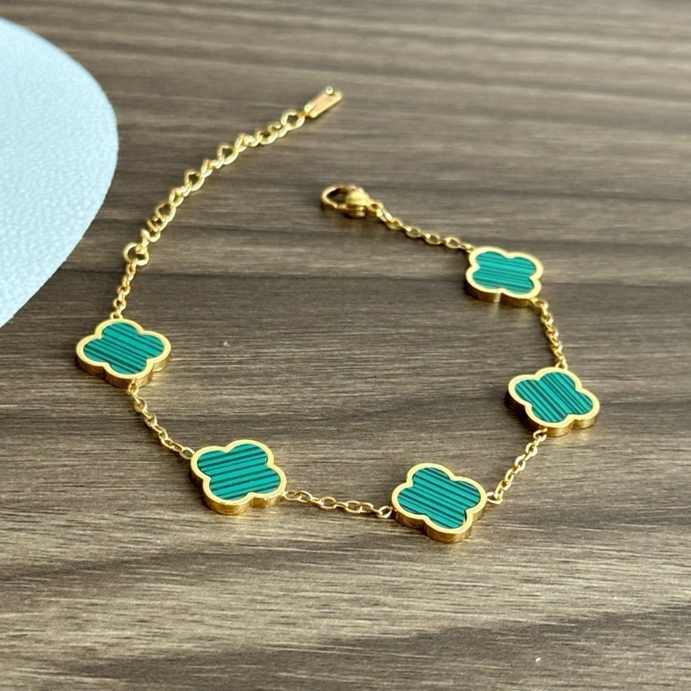 green flower Bracelet Q196